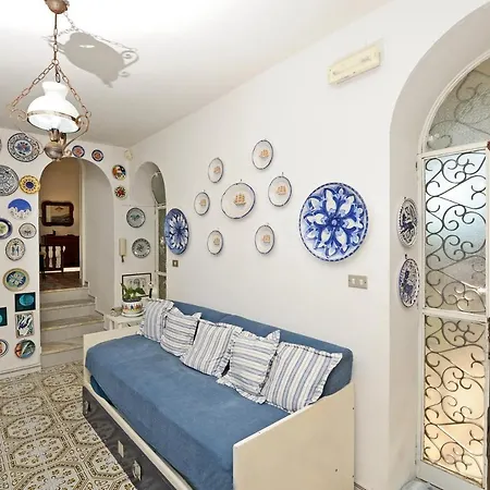 Villa Marmorata Sleeps 4 Wifi